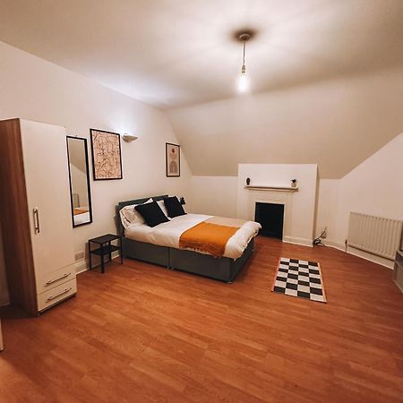 Spacious 3 Rooms In Tooting Londra Dış mekan fotoğraf
