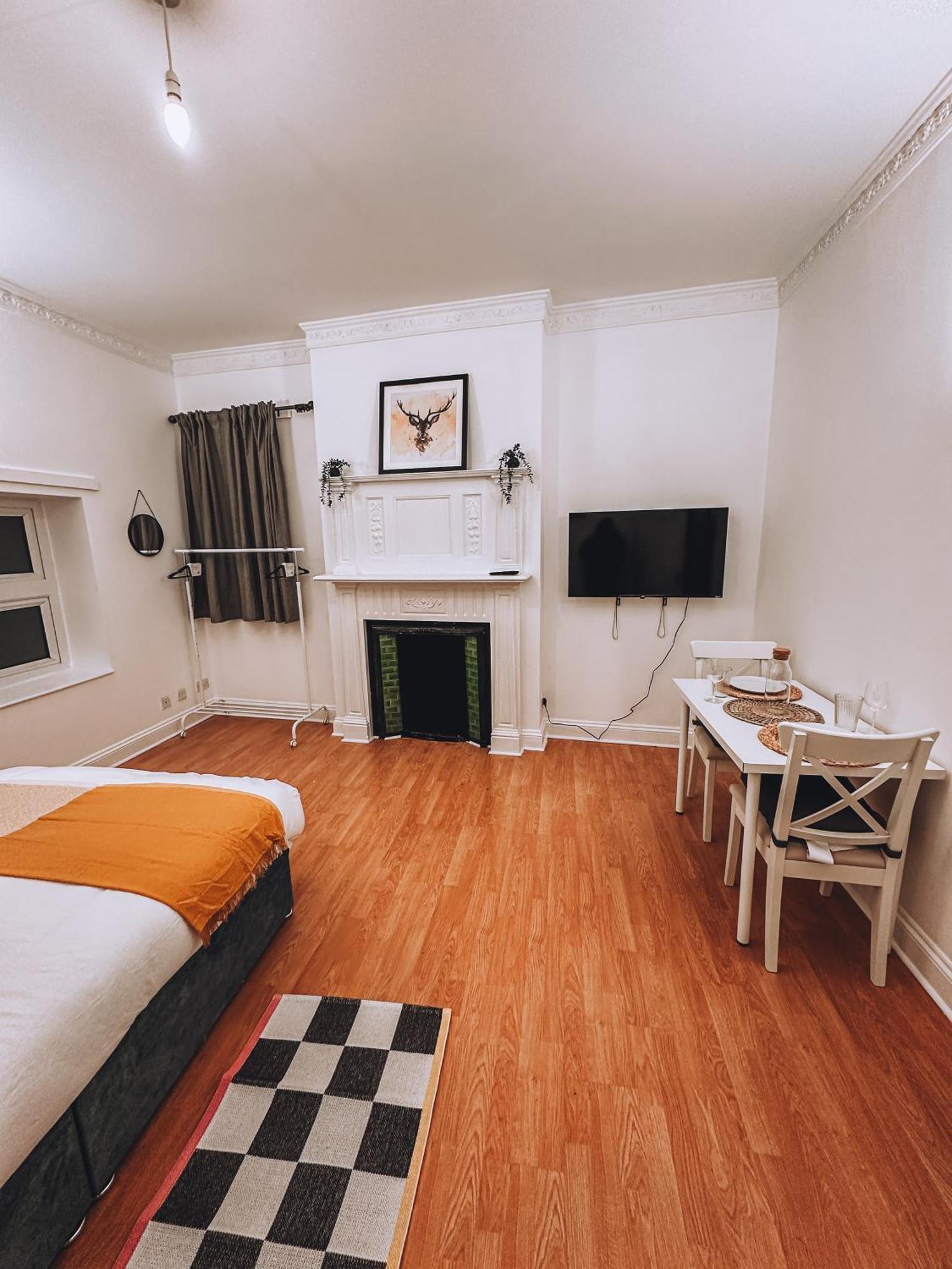 Spacious 3 Rooms In Tooting Londra Dış mekan fotoğraf